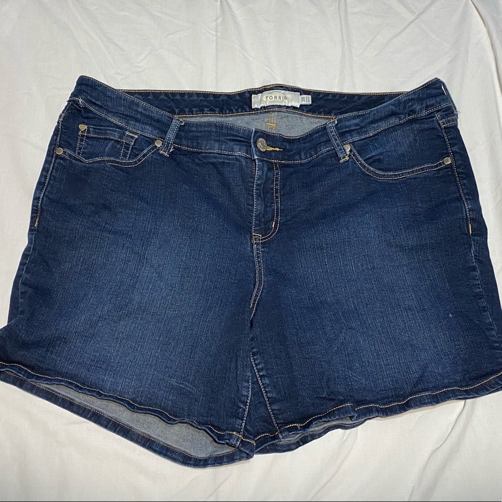 Torrid blue denim shorts